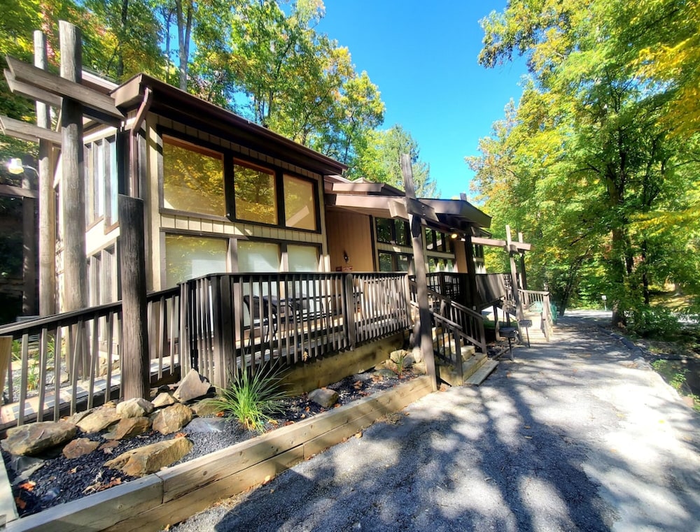 Skier’s Crossing in Gatlinburg, United States