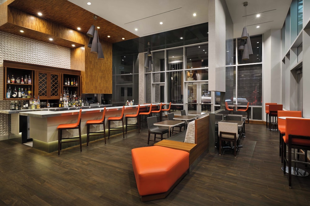 Hampton Inn & Suites Denver Downtown Convention Center - photo 42