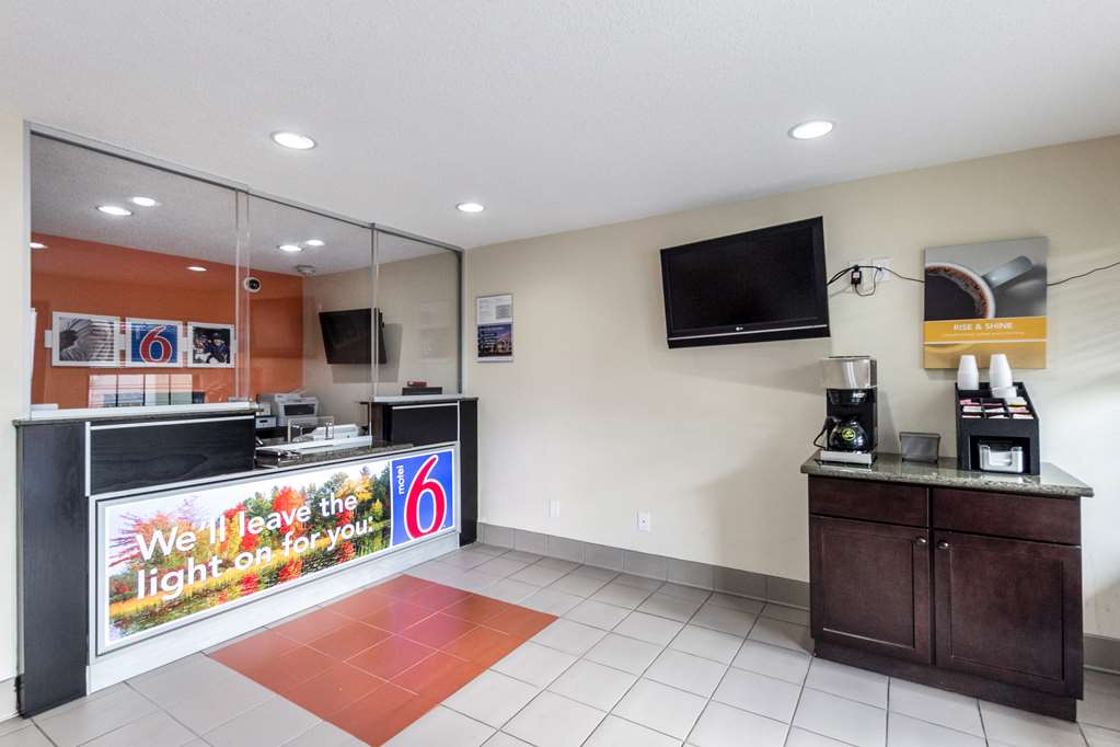Motel 6 New Brunswick - photo 30