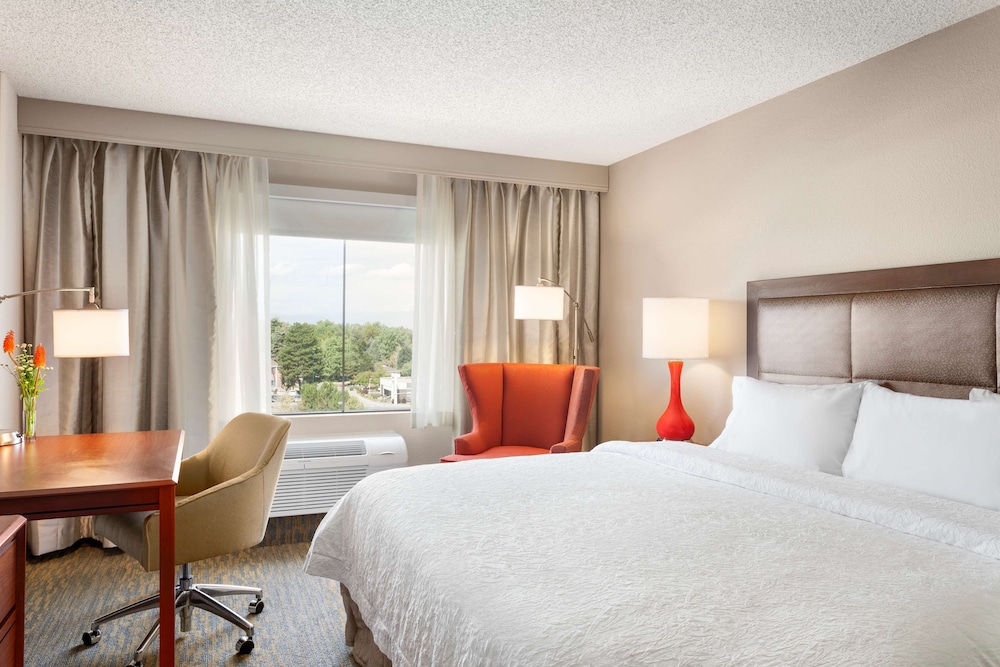 Hampton Inn & Suites Denver Cherry Creek - photo 17