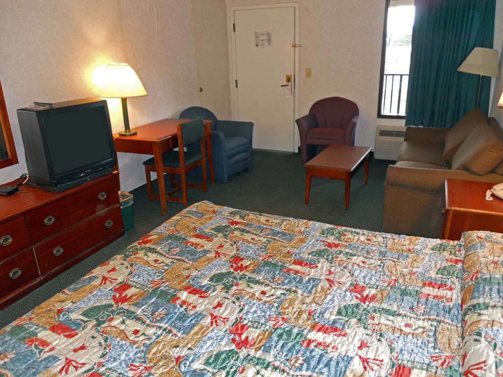Americas Best Inn & Suites Decatur - photo 15
