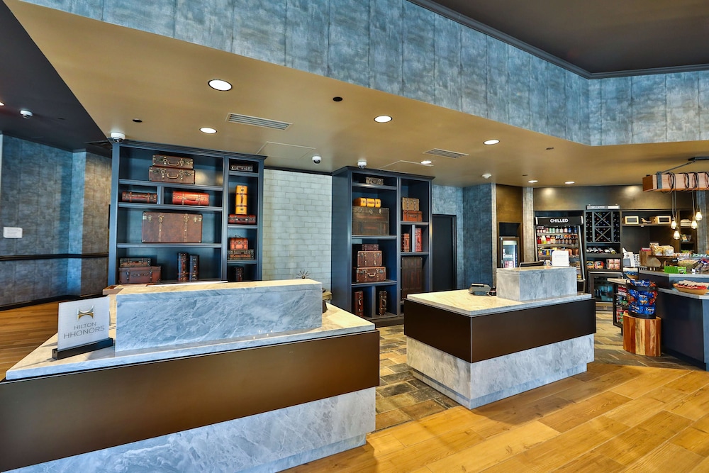 Hilton Garden Inn Savannah Historic District - photo 4