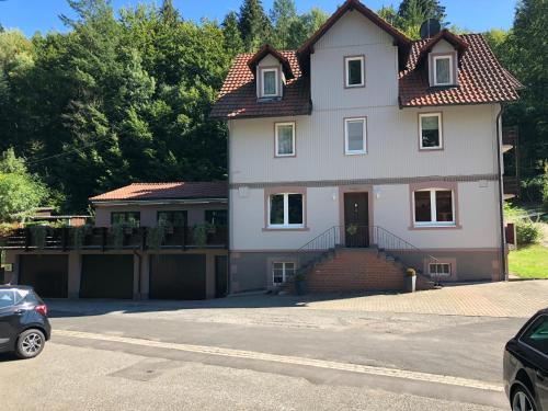 Zum waldfrieden — hotel in Neuhof