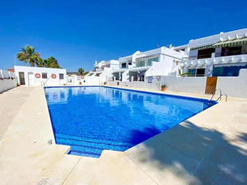 Tarifa Cozy House Las CaA as I — 4-Star Luxury Hotel in Tarifa, Spain
