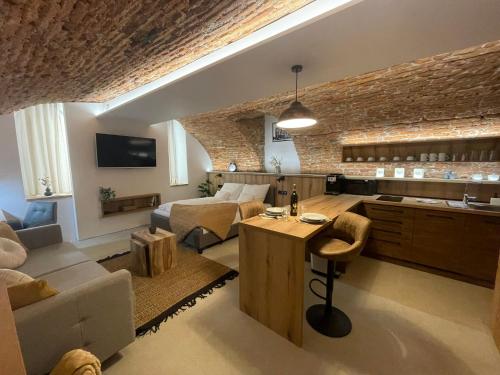 UnderStreet studio with private parking — 4-Star Luxury Hotel in Kosice, Slovakia