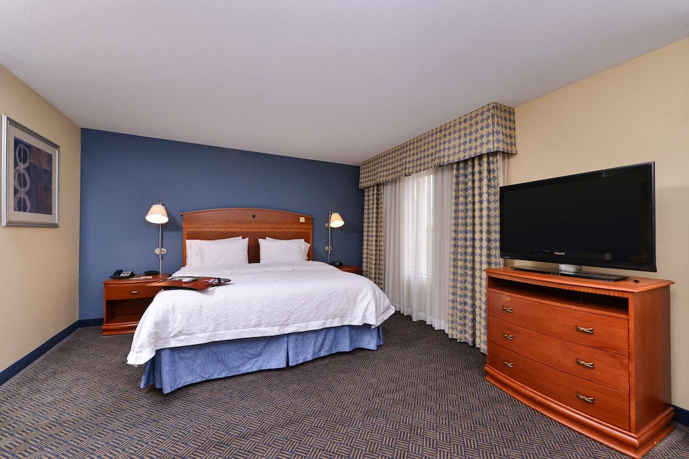 Hampton Inn Evanston - photo 18