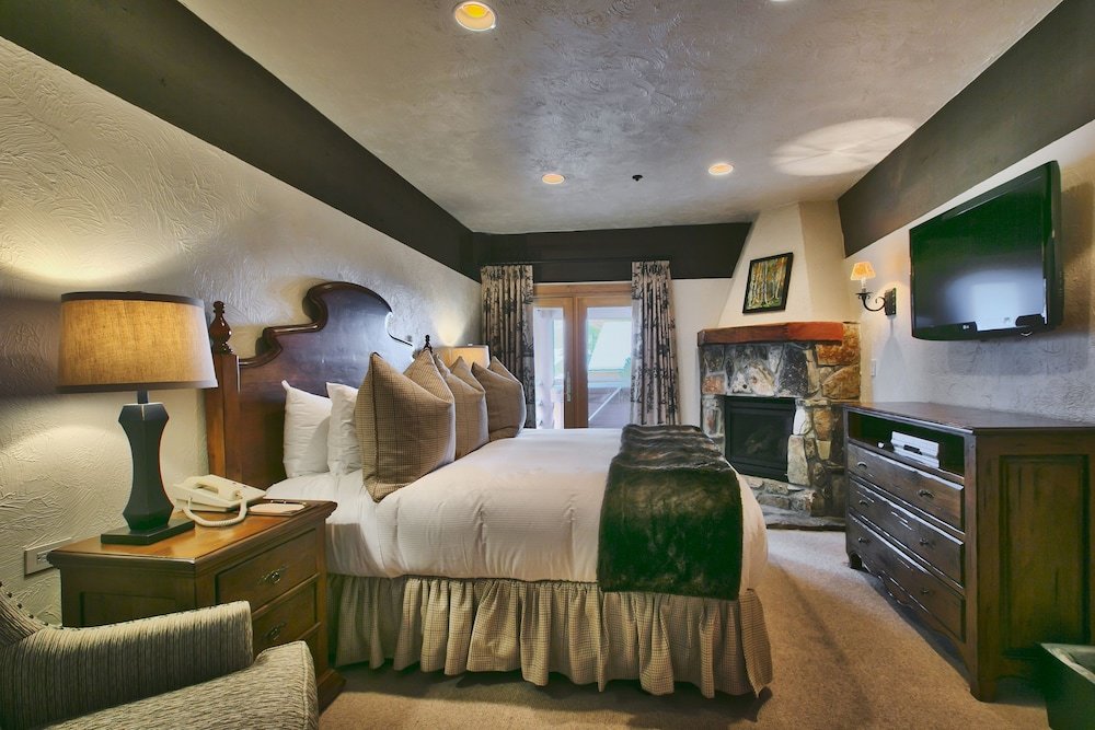 Premium Luxury Three Bedroom Suite with Two Hot Tubs 3 Apartment Hotel by RedAwning - photo 2