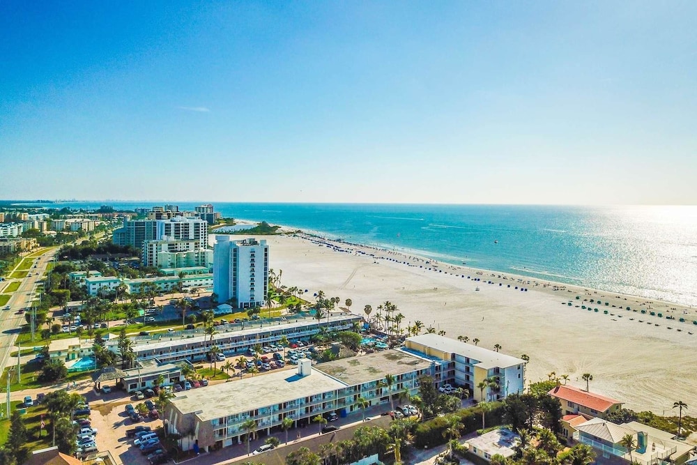 Fort Myers Couples Getaway - photo 30