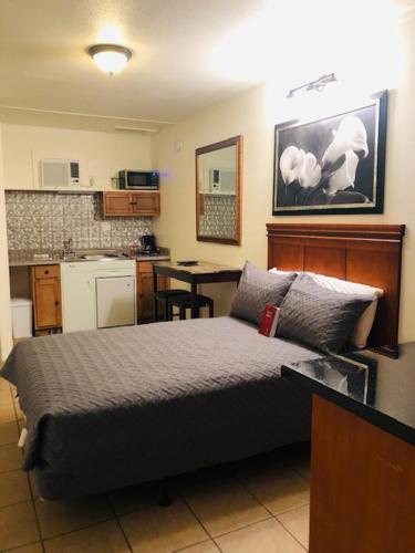 Pine View Motel - photo 8