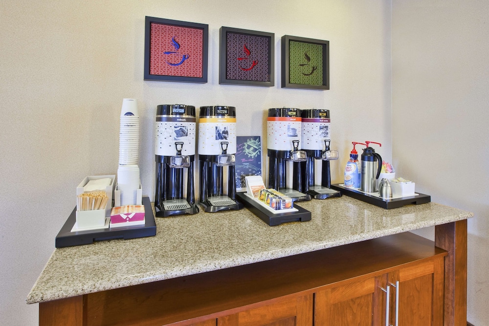 Hampton Inn Pittsburgh Area Beaver Valley CenterTownship - photo 18