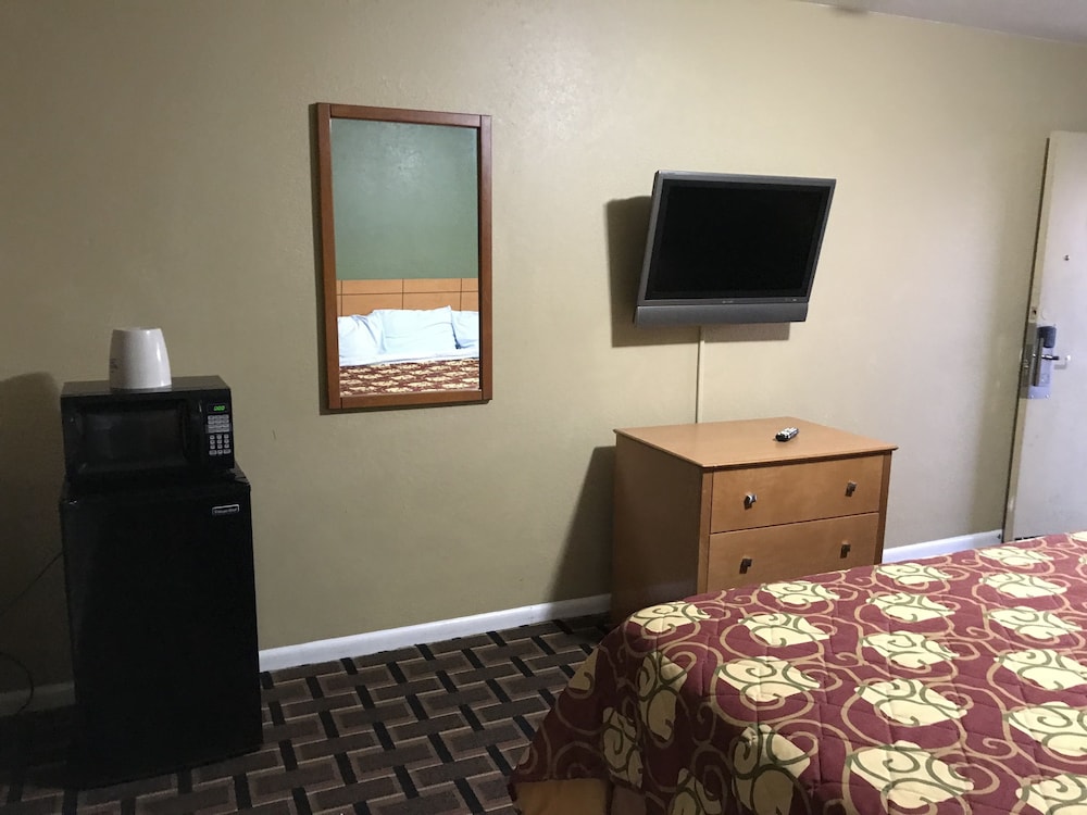 Princess Motel Maryville - photo 8
