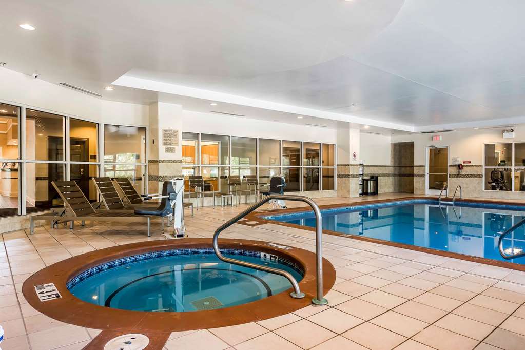 Comfort Inn & Suites near Six Flags - photo 26