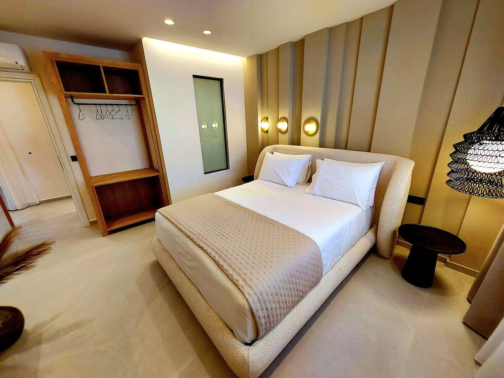 Minares Luxury Suite — 4-Star Luxury Hotel in Rethymno, Greece