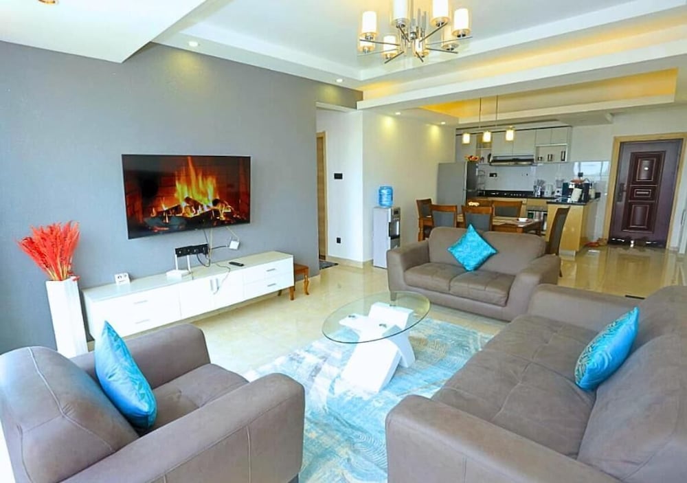 Urban Oasis Apartment by Edmor Suites