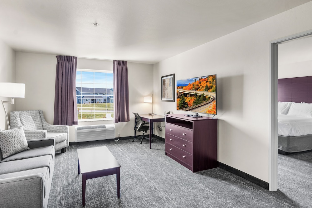 Cobblestone Hotel & Suites Denmark Green Bay - photo 15