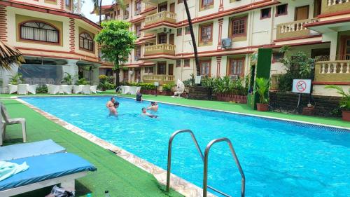 1Bhk Pool View Apartment Candolim Resort