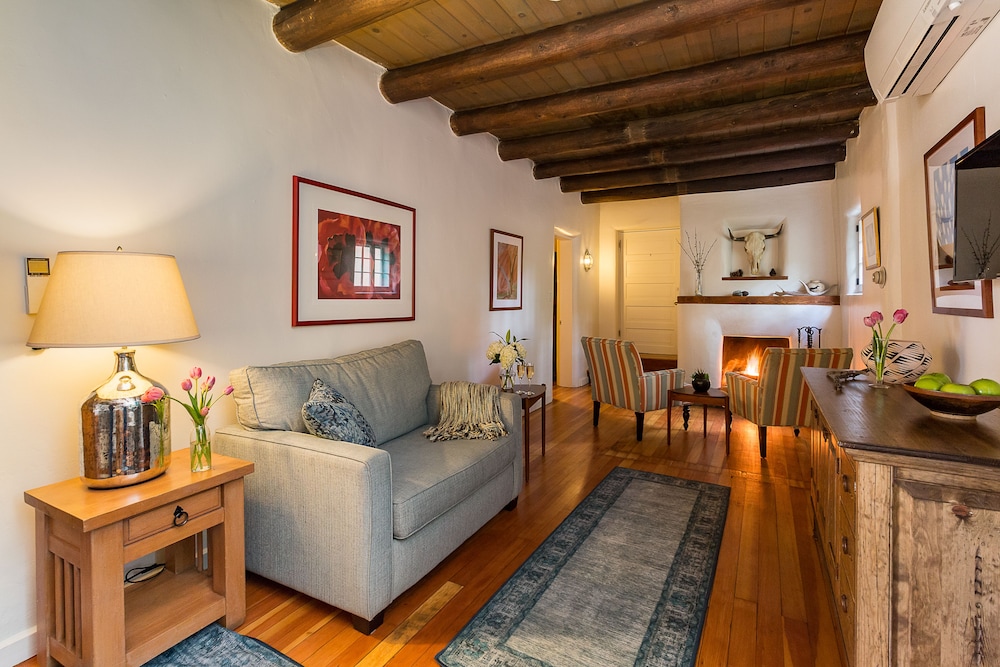 Inn Of The Turquoise Bear - photo 18