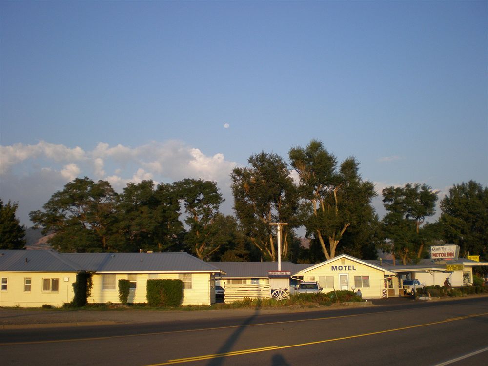 Quail Run Motor Inn - featured photo