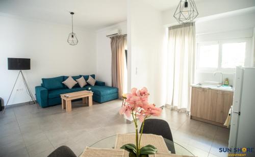 Explore Greece from City Centre Apartment — 4-Star Luxury Hotel in Chalkida, Greece
