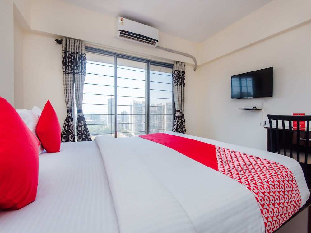 OYO 13002 Goregaon West