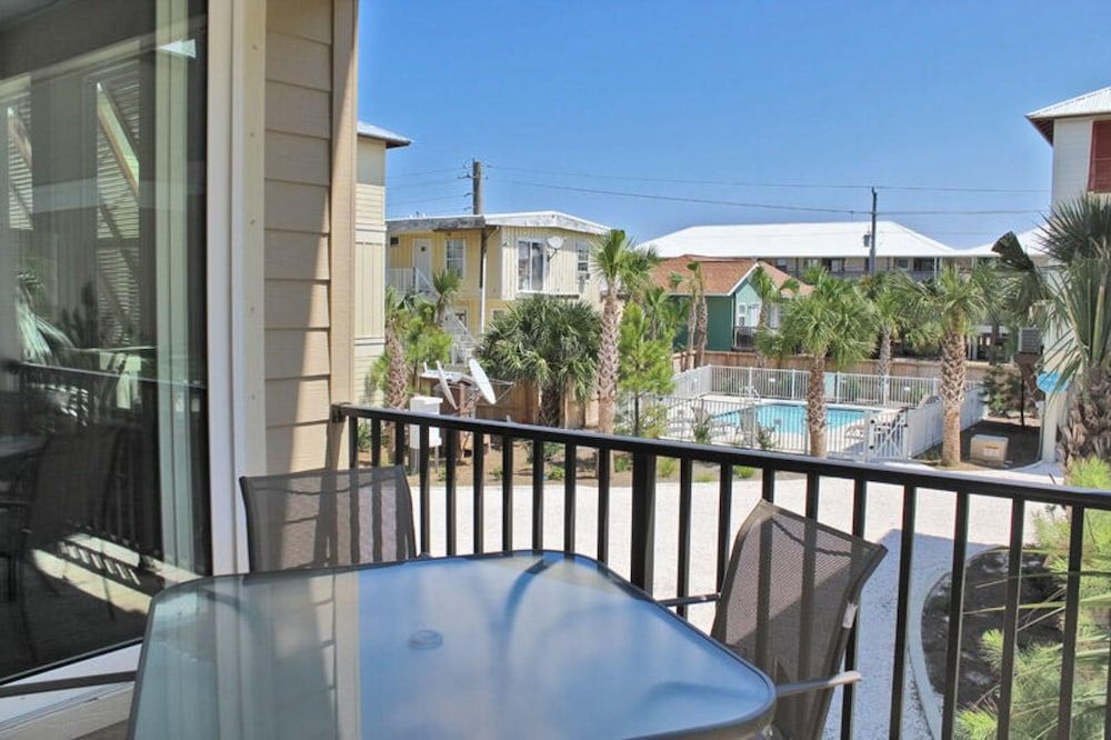 Romeo Beach by Youngs Suncoast - photo 4