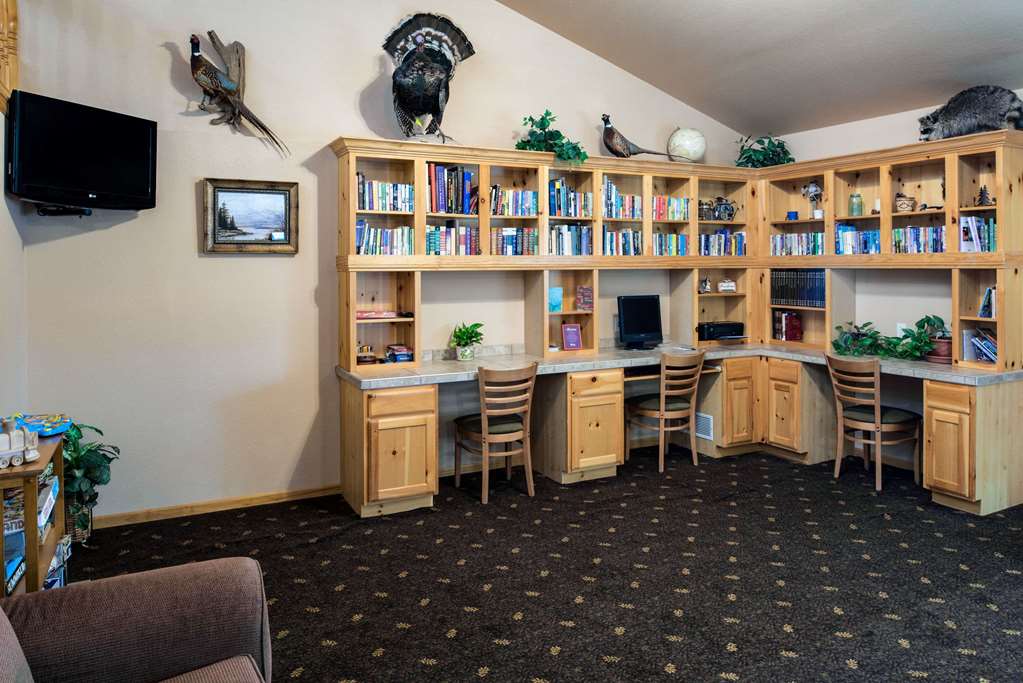 AmericInn by Wyndham Belle Fourche - photo 24