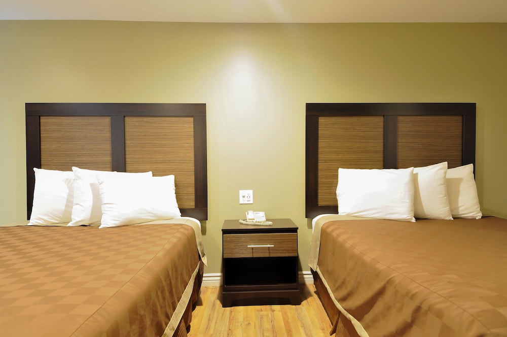 Vagabond Inn Sunnyvale - photo 11