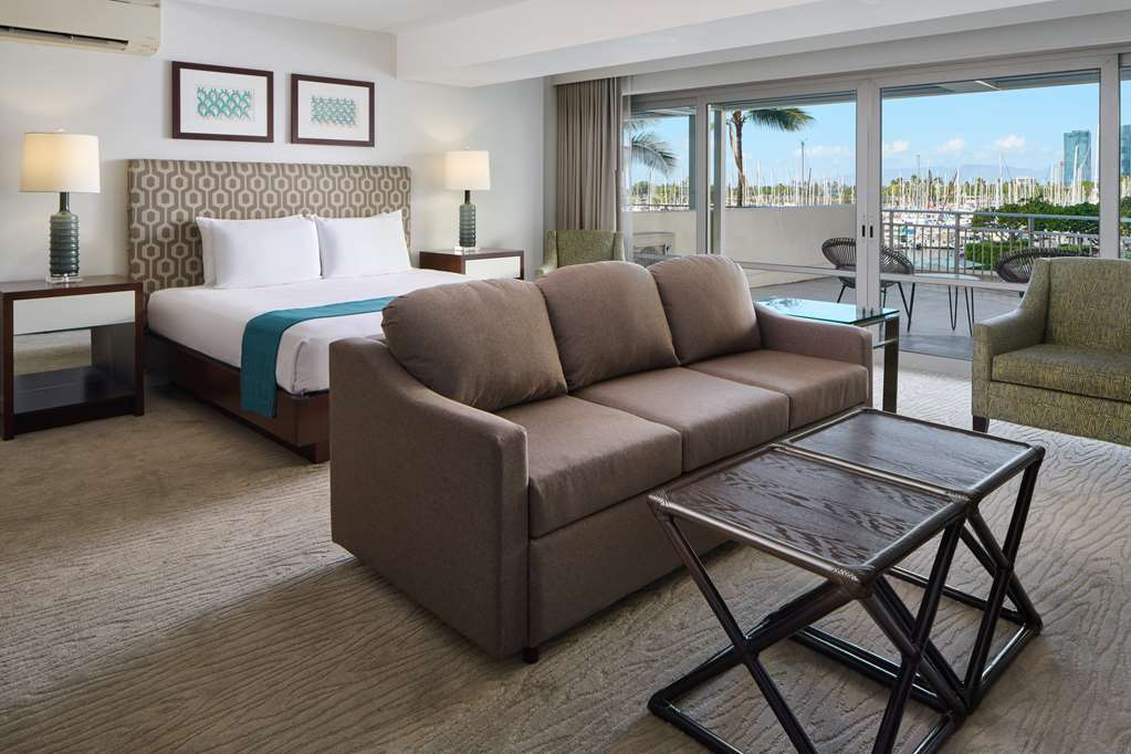 Ilikai Hotel & Luxury Suites - photo 6