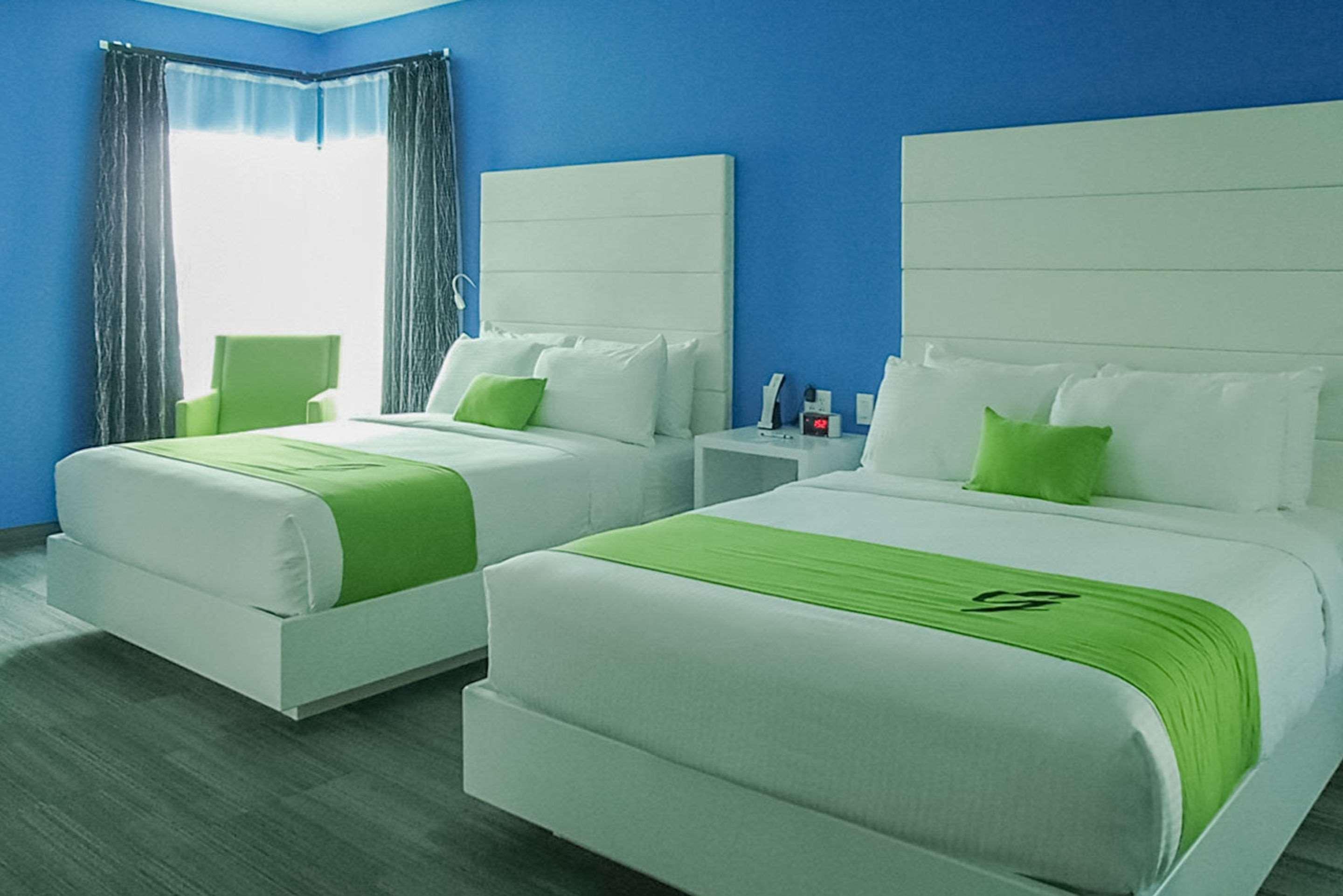 Garland Hotel - photo 3
