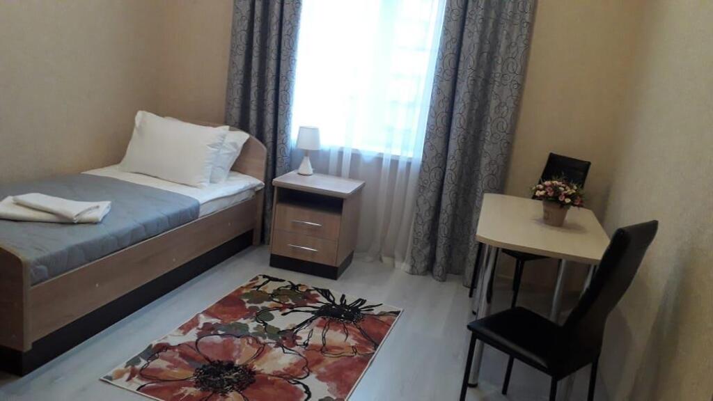 Aura — hotel in Ryl'sk