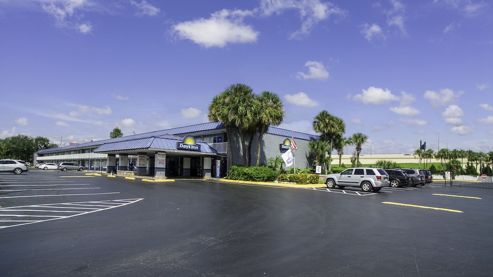 Days Inn by Wyndham Orlando Downtown - photo 49