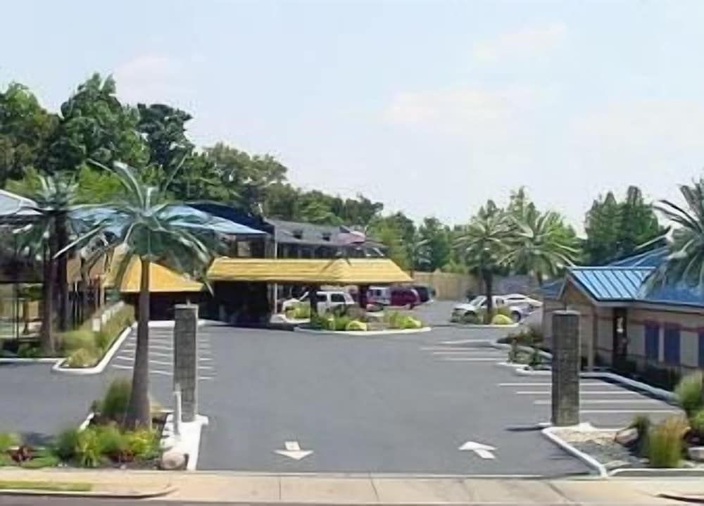 Wildwood Inn Tropical Dome & Theme Suites - photo 89