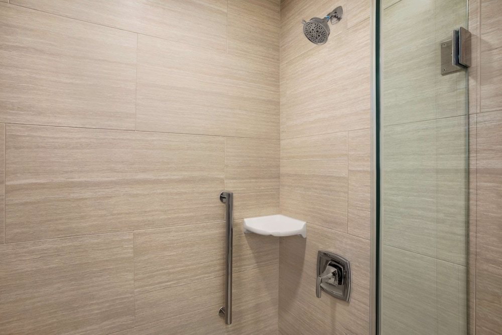 Embassy Suites by Hilton McAllen Convention Center - photo 29