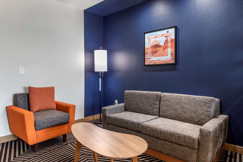 Best Western Plus Amarillo East Hotel - photo 23