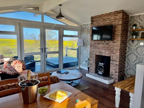 Brackenrigg Lodge — 4-Star Luxury Hotel in Felton, United Kingdom