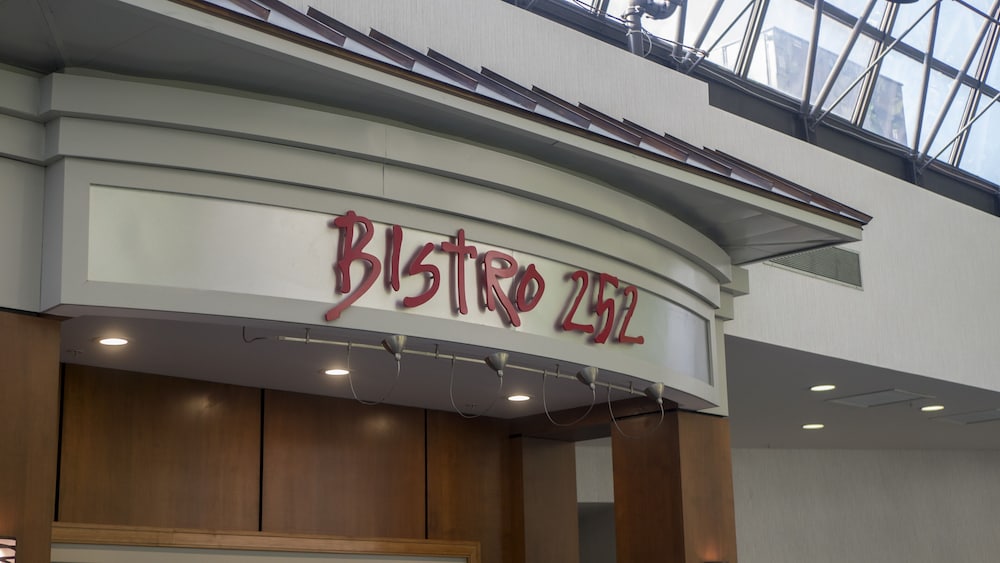 DoubleTree by Hilton Rochester - photo 34