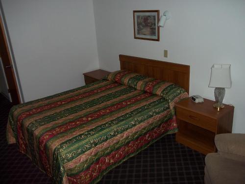 River Valley Inn - photo 17