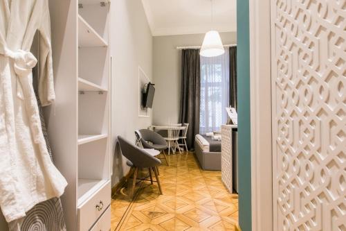 SOFIKO Apartment in a legendary building