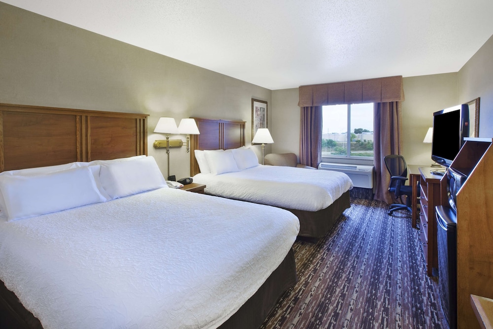 Hampton Inn Pittsburgh Area Beaver Valley CenterTownship - photo 8