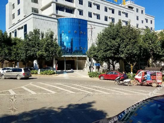 Guyuecun Hotel — hotel in Dedang