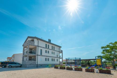 Loo Ra - carbon neutral hotel in Sochi