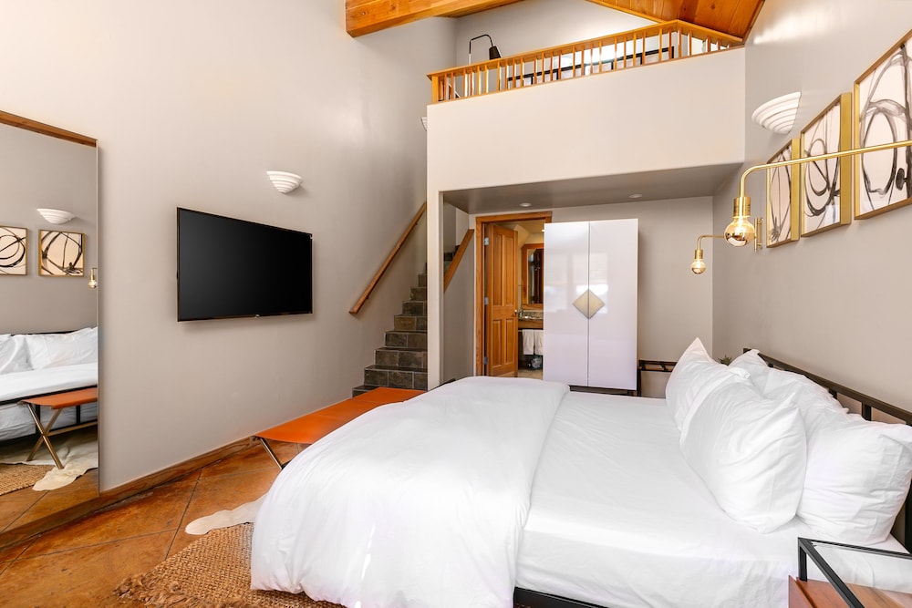 Chalet View Lodge - photo 9