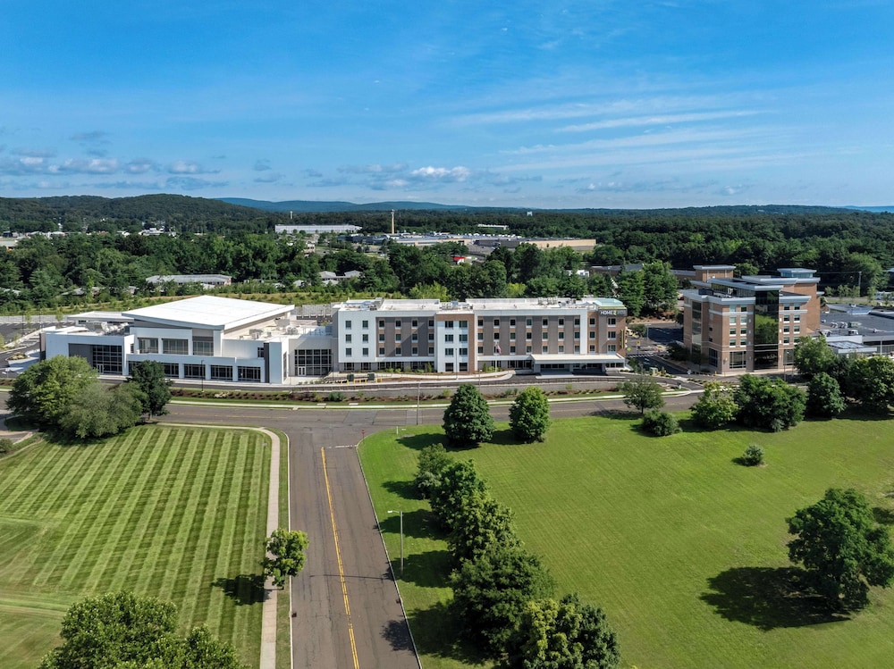 Home2 Suites by Hilton Bristol - photo 57
