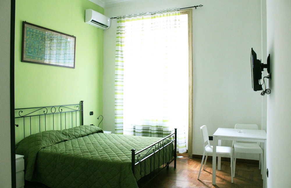 Pomodoro B&B — Naples — photo 5