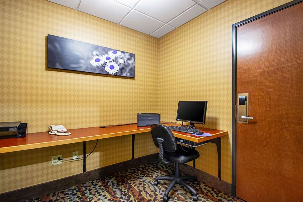 MainStay Suites Madison Monona - photo 20
