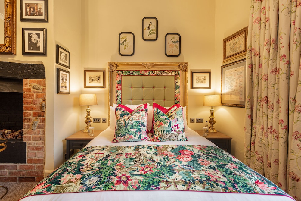 The George Hotel Amesbury Wiltshire The Coaching Inn Group — Amesbury — photo 4