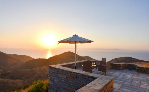 Mavrabeli Sunset Retreat in Kea, Greece