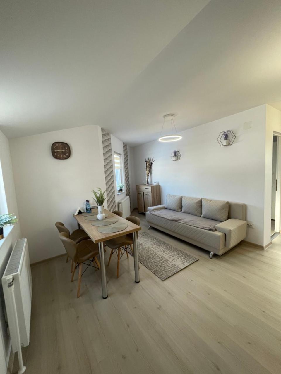 Jokai Apartments Nr9 code entry — 4-Star Luxury Hotel in Sfantu Gheorghe, Romania