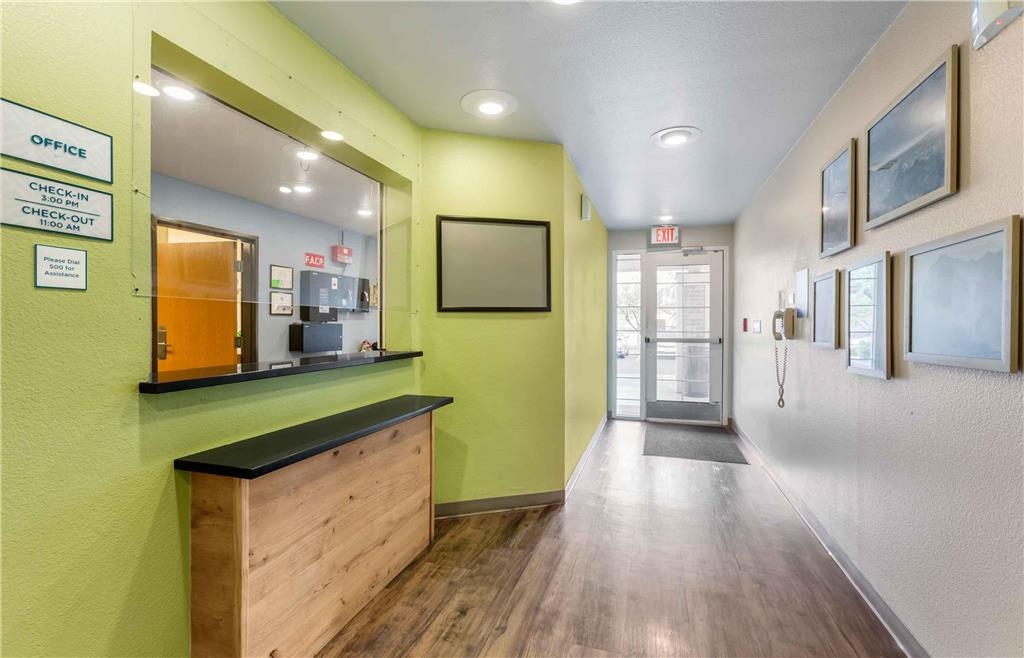 Extended Stay America Select Suites Phoenix Peoria Sun City - photo 3