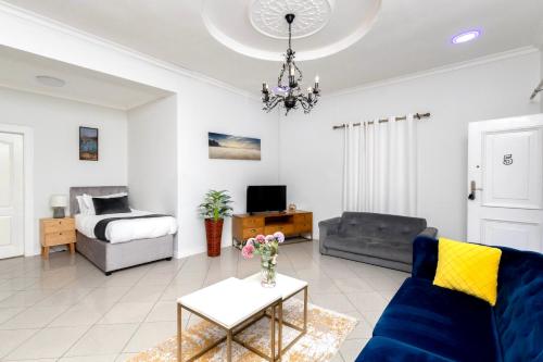 Serena Inn Apartment No5